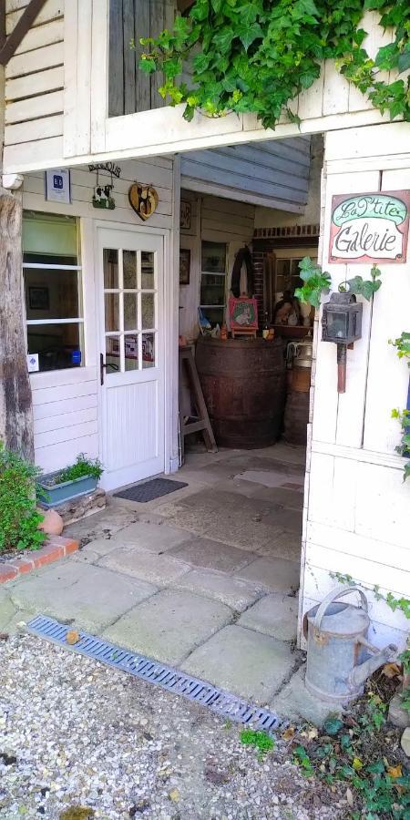 Ferme De L'Art Rural Et Populaire Bed and Breakfast Maillot Buitenkant foto